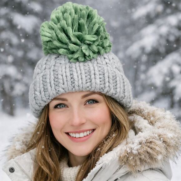 Anthropologie Sleeping on Snow Shea Beanie Winter Hat Chunky Knit Pom Pom Gray - Picture 3 of 9